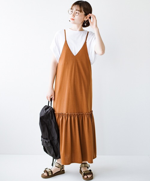 haco!(ハコ)の「シンプルTシャツに重ねるだけで楽してかわいくなれちゃう! カットソーの裾ひらりキャミワンピース(ワンピース・レディース・ブラック/ブラウン・SMALL/MEDIUM/X-LARGE/LARGE)」の17枚目の写真