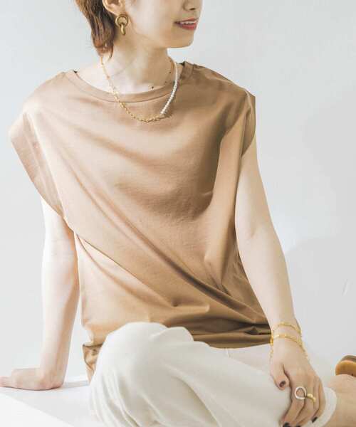 URBAN RESEARCH(アーバンリサーチ)の「ペルビアンコットンノースリーブカットソー(Tシャツ/カットソー・レディース・キャメル/ブラック/ホワイト/グレー系その他・FREE)」の5枚目の写真
