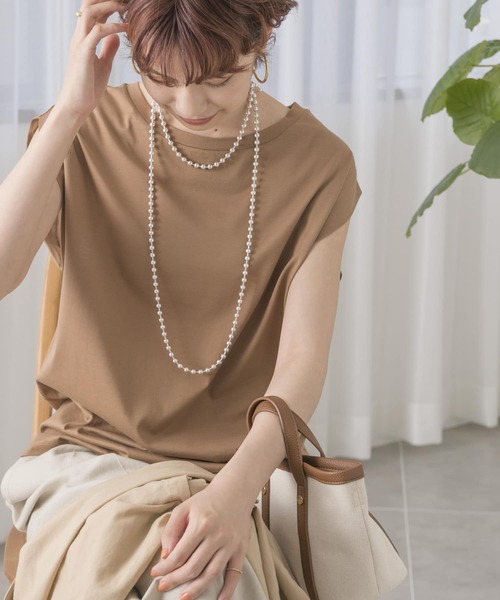 URBAN RESEARCH(アーバンリサーチ)の「ペルビアンコットンノースリーブカットソー(Tシャツ/カットソー・レディース・キャメル/ブラック/ホワイト/グレー系その他・FREE)」の6枚目の写真