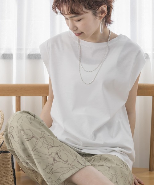 URBAN RESEARCH(アーバンリサーチ)の「ペルビアンコットンノースリーブカットソー(Tシャツ/カットソー・レディース・キャメル/ブラック/ホワイト/グレー系その他・FREE)」の16枚目の写真