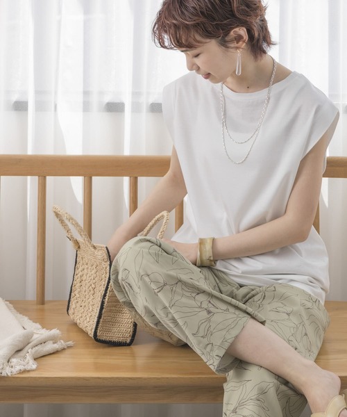 URBAN RESEARCH(アーバンリサーチ)の「ペルビアンコットンノースリーブカットソー(Tシャツ/カットソー・レディース・キャメル/ブラック/ホワイト/グレー系その他・FREE)」の17枚目の写真