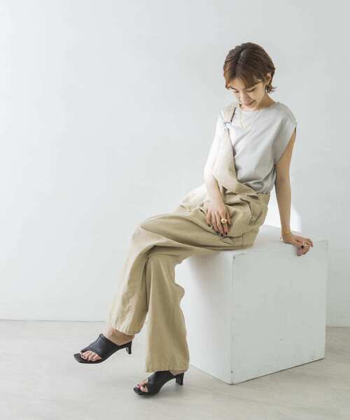 URBAN RESEARCH(アーバンリサーチ)の「ペルビアンコットンノースリーブカットソー(Tシャツ/カットソー・レディース・キャメル/ブラック/ホワイト/グレー系その他・FREE)」の20枚目の写真