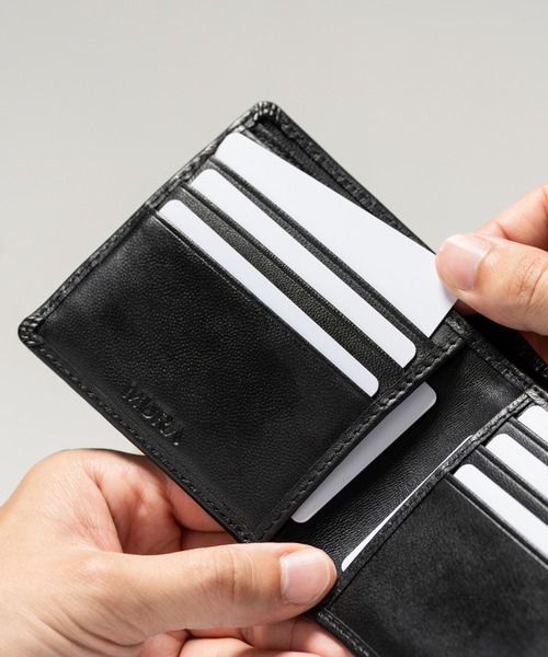 セール】やぎ革レザー 隠しポケット付 スリム 二つ折り財布 お