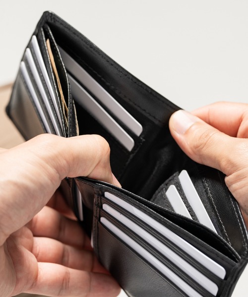MURA(ムラ)の「やぎ革レザー 隠しポケット付 スリム 二つ折り財布 お札入れ(札入れ/マネークリップ・メンズ・ブラック/ブラウン・FREE)」の15枚目の写真
