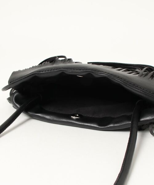 ADD CULUMN（アドカラム）の「(ADD CULUMN)ポシェットショルダー（ショルダーバッグ・レディース・ホワイト/ブラック/ピンク・FREE）」の4枚目の写真