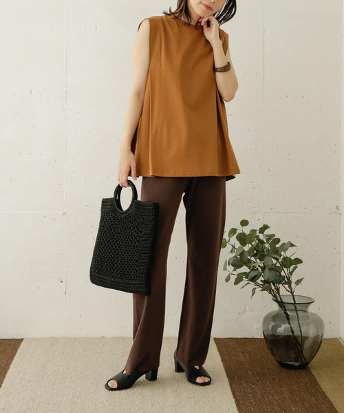 URBAN RESEARCH DOORS（アーバンリサーチドアーズ）の「タックショルダーカットソー（Tシャツ/カットソー・レディース・ブラック/ブラウン系その他/ベージュ系その他・ONE）」の11枚目の写真