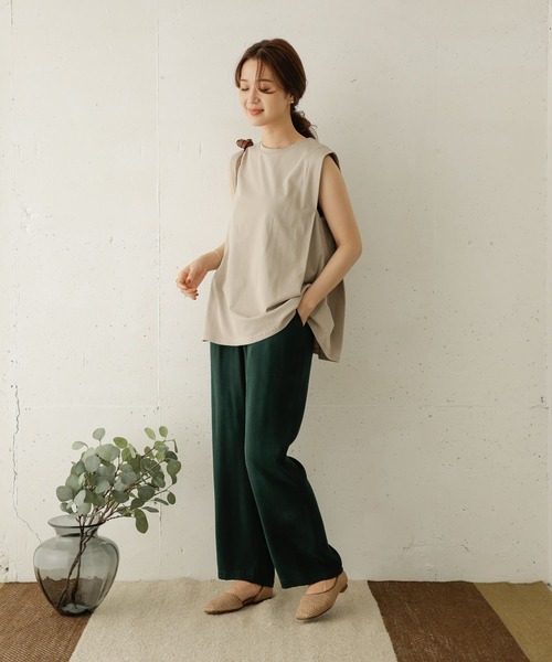 URBAN RESEARCH DOORS（アーバンリサーチドアーズ）の「タックショルダーカットソー（Tシャツ/カットソー・レディース・ブラック/ブラウン系その他/ベージュ系その他・ONE）」の18枚目の写真