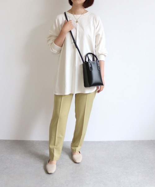 MIAN （ミアン）の「NEMESIA / 2wayミニポシェット（ショルダーバッグ・レディース・ブラック/グレイッシュベージュ/ボルドー/カーキ/ブラウン/アイボリー/ラベンダー/グリーン・FREE）」の11枚目の写真