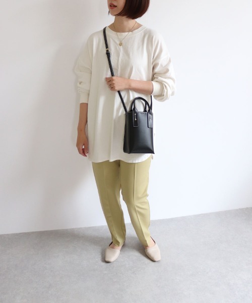 MIAN （ミアン）の「NEMESIA / 2wayミニポシェット（ショルダーバッグ・レディース・ブラック/グレイッシュベージュ/ボルドー/カーキ/ブラウン/アイボリー/ラベンダー/グリーン・FREE）」の22枚目の写真