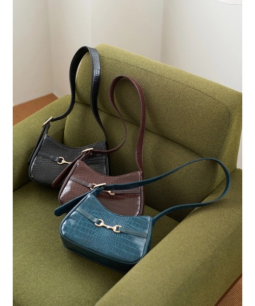 earth music&ecology（アースミュージックアンドエコロジー）の「ワンハンドルビットショルダーバッグ ＊（ショルダーバッグ・レディース・ブラウン/ダークグリーン/ブラック・FREE）」の4枚目の写真