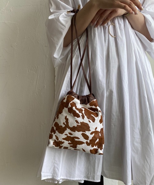 CAPRICIEUX LE'MAGE(カプリシューレマージュ)の「カウレザードロストバッグ(ショルダーバッグ・レディース・ブラウン/ピンク・ONE SIZE)」の12枚目の写真