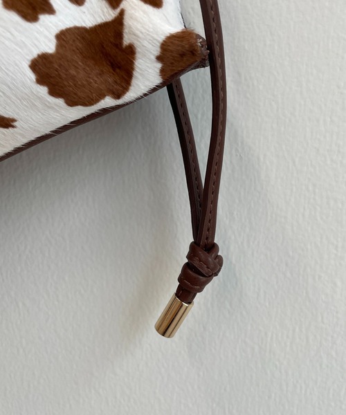 CAPRICIEUX LE'MAGE(カプリシューレマージュ)の「カウレザードロストバッグ(ショルダーバッグ・レディース・ブラウン/ピンク・ONE SIZE)」の7枚目の写真