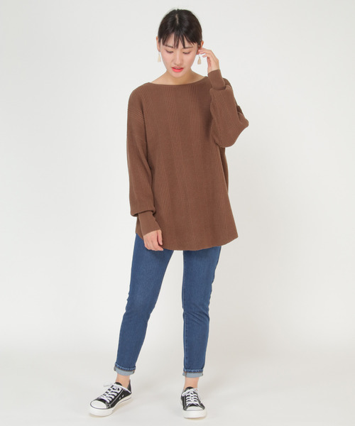 LBC(エルビーシー)の「変形ワッフルネックスリットプルオーバー(ニット/セーター・レディース・ホワイト/チャコールグレー/ブラウン・M)」の14枚目の写真