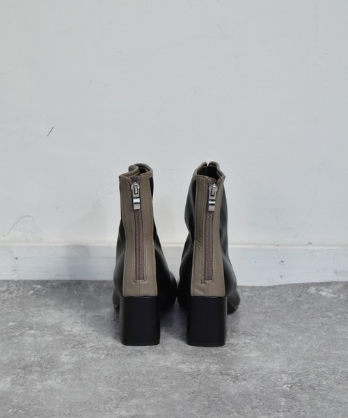 RETRO GIRL（レトロガール）の「パイピングブーツ（ブーツ・レディース・ブラック/ダークブラウン/オフホワイト・M/L）」の4枚目の写真