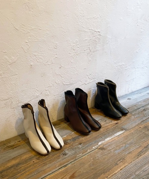 RETRO GIRL（レトロガール）の「パイピングブーツ（ブーツ・レディース・ブラック/ダークブラウン/オフホワイト・M/L）」の5枚目の写真