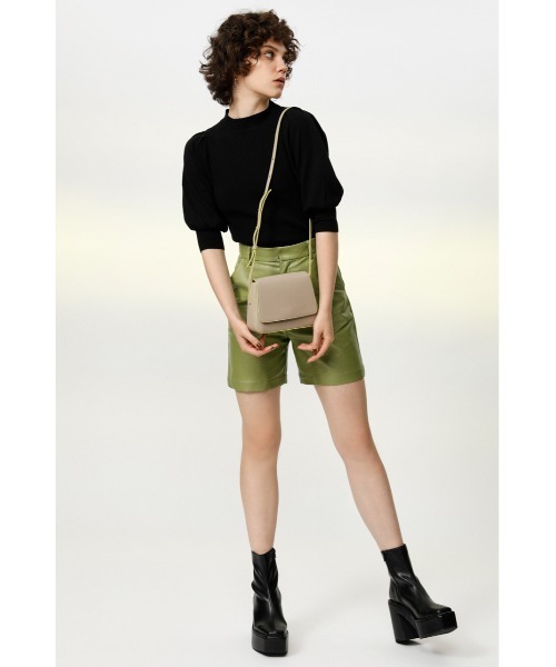 SLY(スライ)の「SQUARE ARM PUFF SLEEVE TOPS スクエアアーム パフスリーブ トップス(ニット/セーター・レディース・ブラック/ブラウン/オフホワイト/ライトグリーン・FREE)」の7枚目の写真