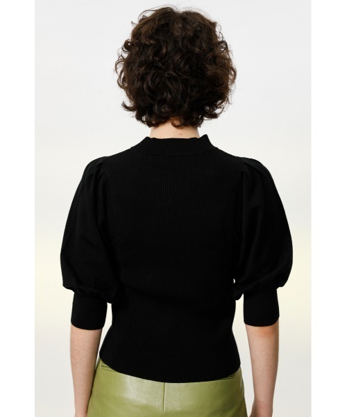 SLY(スライ)の「SQUARE ARM PUFF SLEEVE TOPS スクエアアーム パフスリーブ トップス(ニット/セーター・レディース・ブラック/ブラウン/オフホワイト/ライトグリーン・FREE)」の10枚目の写真