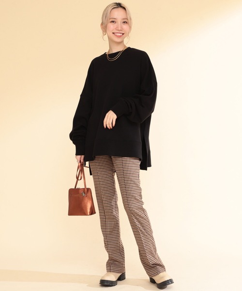 Ray BEAMS（レイビームス）の「【WEB限定】Ray BEAMS / スウェット ビッグ クルーネック プルオーバー（スウェット・レディース・ベージュ/ブラック/ライトブルー・ONE SIZE）」の8枚目の写真