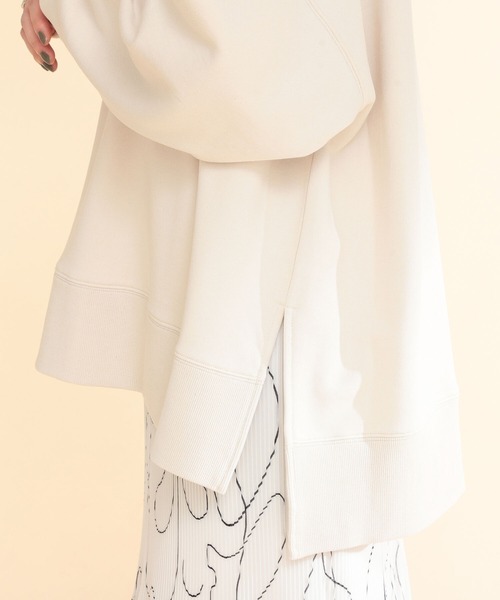 Ray BEAMS（レイビームス）の「【WEB限定】Ray BEAMS / スウェット ビッグ クルーネック プルオーバー（スウェット・レディース・ベージュ/ブラック/ライトブルー・ONE SIZE）」の19枚目の写真