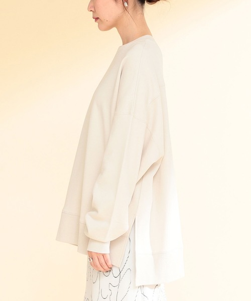 Ray BEAMS（レイビームス）の「【WEB限定】Ray BEAMS / スウェット ビッグ クルーネック プルオーバー（スウェット・レディース・ベージュ/ブラック/ライトブルー・ONE SIZE）」の14枚目の写真