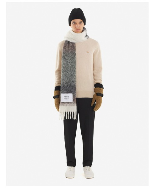 Maison Kitsune(メゾンキツネ)の「BABY FOX PATCH COSY R-NECK PULLOVER(ニット/セーター・メンズ・ネイビー/ダークグレー/ブラック/ベージュ・S/M/L/XL/XS)」の11枚目の写真