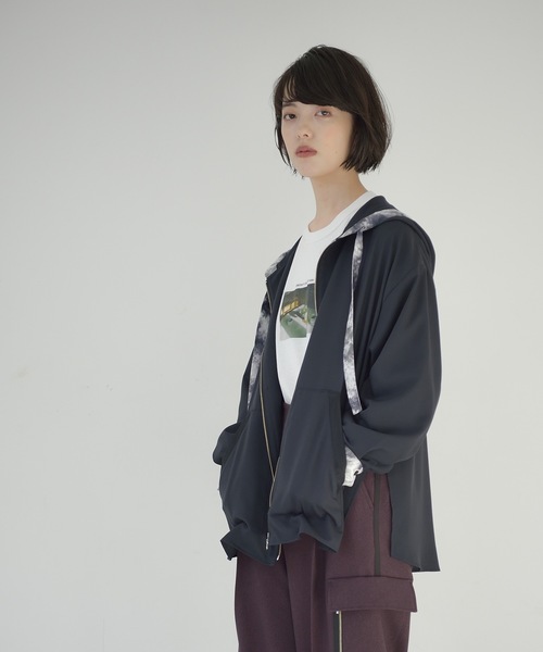 La SRIC（ラスリック）の「La SRIC / タイダイトリミングパーカ（パーカー・レディース・モカ/ネイビー・MEDIUM）」の22枚目の写真