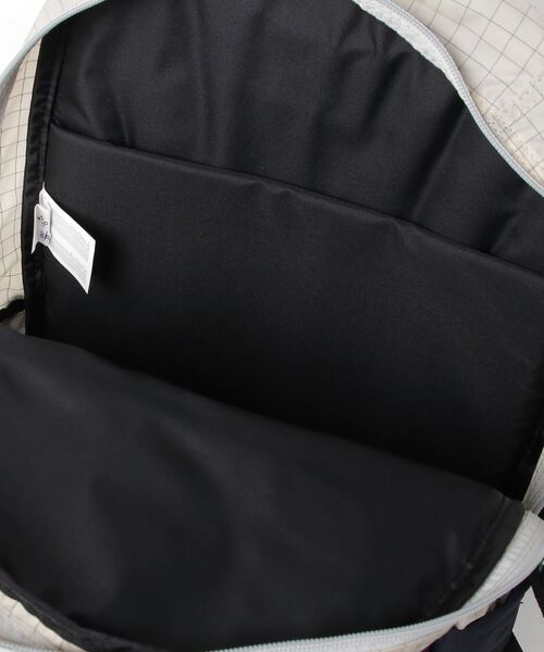 DAKINE（ダカイン）の「DAKINE CAMPUS M 25L バックパック/リュック 【2021年秋冬モデル】/ダカイン（バックパック/リュック・メンズ・ブラック/ブルー/ボルドー/マルチ/ブラックミックス/ブラック系その他/グリーン系その他/パープル系その他/カラフル・FREE）」の14枚目の写真