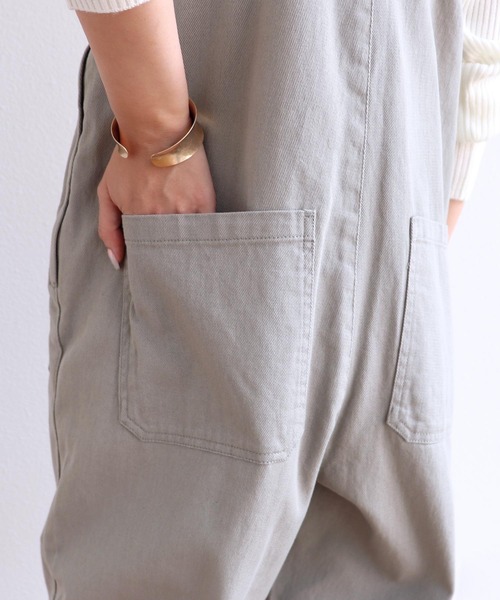 andme（アンドミー）の「コットンツイルダブルポケットワイドサロペット（サロペット/オーバーオール・レディース・グレー/ブラック/オフホワイト/ケミカルウォッシュ/カーキ/サックスブルー・M/L）」の22枚目の写真