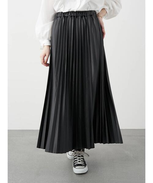 earth music&ecology（アースミュージックアンドエコロジー）の「フェイクレザープリーツスカート　＊（スカート・レディース・ブラック/ライトブラウン・FREE）」の6枚目の写真