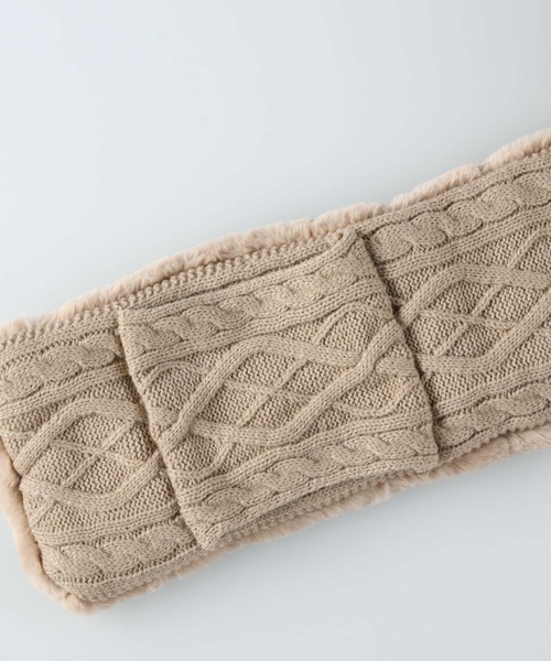 Right-on（ライトオン）の「ニット切り替ティペット（ネックウォーマー/スヌード・レディース・ベージュ/ダークグレー・ONE SIZE）」の6枚目の写真