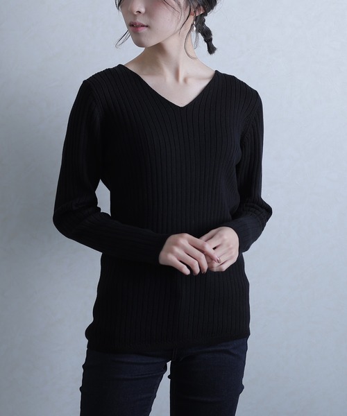 ElegChic(エレグシック)の「Vネックリブニット(ニット/セーター・レディース・ブラック/ダークグリーン/ボルドー/杢グレー/グレイッシュベージュ/オフホワイト・MEDIUM/X-LARGE/XXX-LARGE)」の19枚目の写真