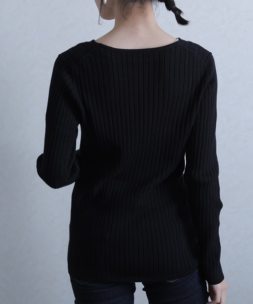 ElegChic(エレグシック)の「Vネックリブニット(ニット/セーター・レディース・ブラック/ダークグリーン/ボルドー/杢グレー/グレイッシュベージュ/オフホワイト・MEDIUM/X-LARGE/XXX-LARGE)」の21枚目の写真