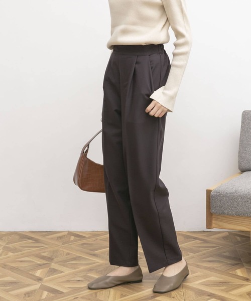 UR Lab.（アーバンリサーチラボ）の「カラフルテーパードパンツ（その他パンツ・レディース・ブルー/パープル系その他/オレンジ/ベージュ系その他/カーキ/ボルドー/ブラック/グリーン/ロイヤルブルー・MEDIUM/SMALL）」の7枚目の写真