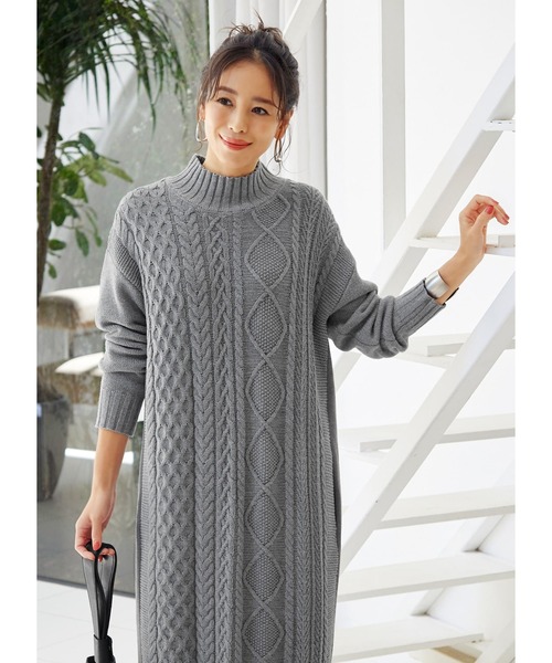 STYLE DELI（スタイルデリ）の「背面切替ケーブル編みニットワンピースB（ワンピース・レディース・グレー/ブラウン系・01/02）」の3枚目の写真