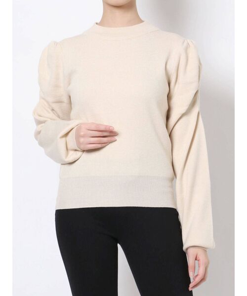 EVRIS(エヴリス)の「ショルダーギャザーボトルネックニットトップス(ニット/セーター・レディース・ブラック/パープル/アイボリー/マスタード・FREE)」の2枚目の写真