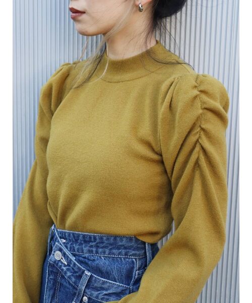 EVRIS(エヴリス)の「ショルダーギャザーボトルネックニットトップス(ニット/セーター・レディース・ブラック/パープル/アイボリー/マスタード・FREE)」の13枚目の写真