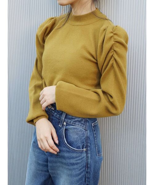 EVRIS(エヴリス)の「ショルダーギャザーボトルネックニットトップス(ニット/セーター・レディース・ブラック/パープル/アイボリー/マスタード・FREE)」の15枚目の写真