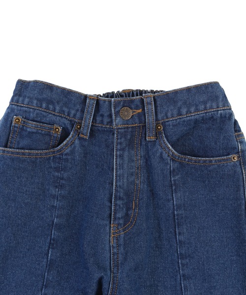 PUNYUS(プニュズ)の「フロントスリットデニムフレアパンツ(デニムパンツ・レディース・ブラック/インディゴブルー/ブルー系その他/ライトインディゴブルー・1/2/4/3)」の6枚目の写真