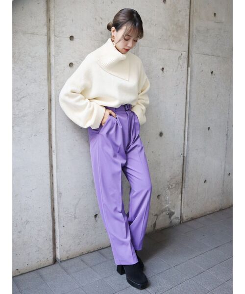 EVRIS（エヴリス）の「ルーズタックテーパードパンツ（その他パンツ・レディース・パープル/アイボリー/ブルー・SMALL/MEDIUM）」の5枚目の写真