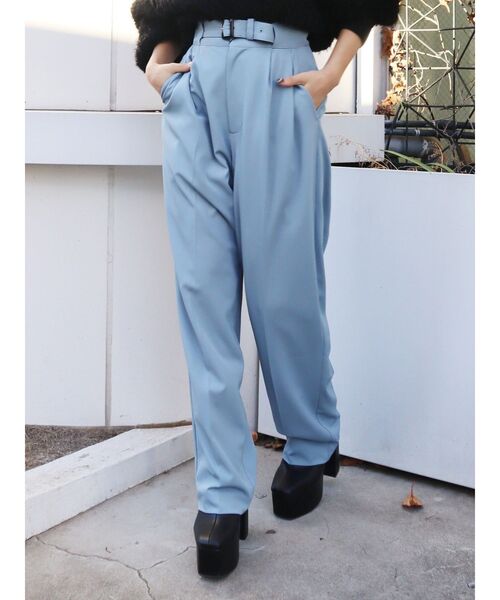 EVRIS（エヴリス）の「ルーズタックテーパードパンツ（その他パンツ・レディース・パープル/アイボリー/ブルー・SMALL/MEDIUM）」の21枚目の写真