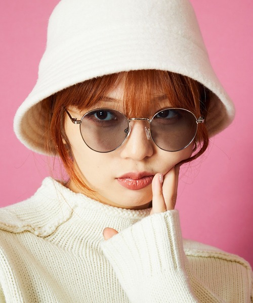 MEMENTISM（メメントイズム）の「ユニセックスデザイン カラーレンズサングラス 伊達メガネ（サングラス・レディース・G/その他7/その他13/A/M/O/Y/その他2/I/U/その他6/P/V/W/その他5/Q/その他18/その他15/F/H/N/その他14/X/D/その他4/その他3/R/B/その他11/その他12/その他10/L/J/Z/その他8/E/S/K/その他17/その他1/C/T/その他16/その他9/グリーン系1/その他30/その他32/ブラック系2/ブラック系4/ブラウン系3/ブラウン系5/ブルー系1/その他26/ブラウン系1/ブラウン系2/その他19/その他22/その他24/その他31/その他33/グレー系1/ブラック系1/ブラック系3/ブラウン系4/グリーン系2/パープル系1/その他20/その他23/その他34/その他35/その他25/その他21/パープル系2/ブラック系5/ブルー系3/ブラウン系7/ブラウン系6/ブラック系6/ブルー系2/その他29/その他28/その他27/ブラウン系9/ブラウン系8/ブラック系7/ブルー系4/ピンク系1/ブラウン系その他/ブルー系5/グリーン系3/グリーン系4/グリーン系5/グリーン系6/グレー系3/ライトブラック/グレー系2/ブルー系その他2/ブルー系その他3/パープル系3/レッド系2/レッド系3/イエロー系1/ピンク系3/レッド系1/ブラック系その他2/ピンク系2/グレー系6/グレー系4/ブラック系その他3/ブラウン系その他2/ブルー系その他/ブラック系その他/ブラウン系その他3・FREE）」の11枚目の写真