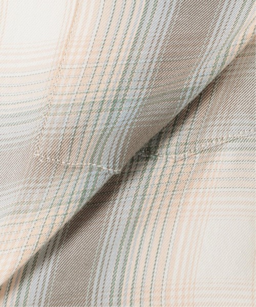 417 EDIFICE（フォーワンセブンエディフィス）の「【ESSENTIAL / エッセンシャル】 オンブレーレギュラーシャツ（シャツ/ブラウス・メンズ・ベージュ/カーキ/グリーン・SMALL/MEDIUM/LARGE）」の14枚目の写真