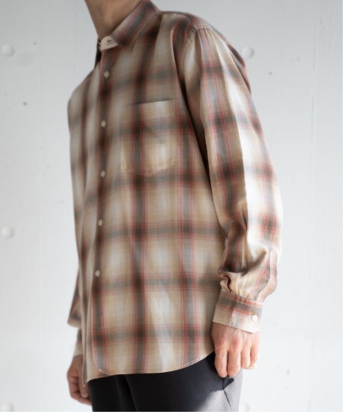 417 EDIFICE（フォーワンセブンエディフィス）の「【ESSENTIAL / エッセンシャル】 オンブレーレギュラーシャツ（シャツ/ブラウス・メンズ・ベージュ/カーキ/グリーン・SMALL/MEDIUM/LARGE）」の19枚目の写真