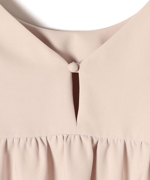 SHIPS（シップス）の「〈手洗い可能〉パールモチーフボタンクルーネックブラウス◆（シャツ/ブラウス・レディース・ベージュ/ネイビー・36/38）」の5枚目の写真