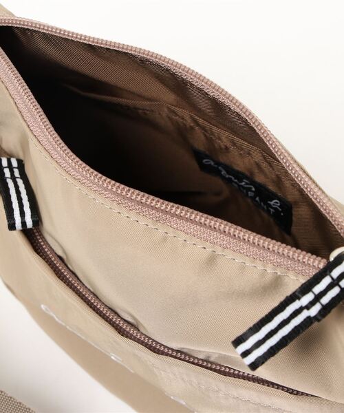 agnes b.(アニエスベー)の「GL11 E POCHETTE ロゴポシェット(ショルダーバッグ・キッズ・ベージュ・FREE)」の9枚目の写真