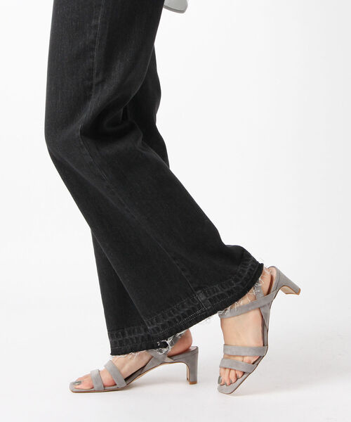 CORSO ROMA，9（コルソローマ）の「【CORSO ROMA 9/コルソローマノーヴェ】◇【WEB限定】Vアンクルヒールサンダル（サンダル・レディース・ブラック/グレイッシュベージュ・38/36/37）」の5枚目の写真