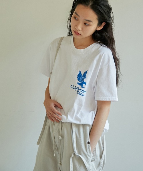 CALUX（キャラクス）の「【CALUX】プリントTシャツ/AMERICAN EAGLE（Tシャツ/カットソー・レディース・ホワイト・FREE）」の4枚目の写真