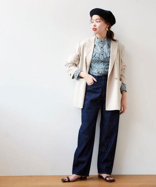 le.coeur blanc(ルクールブラン)の「ピークドカラーダブルブレストジャケット(テーラードジャケット・レディース・グレイッシュベージュ/ネイビー・38)」の14枚目の写真