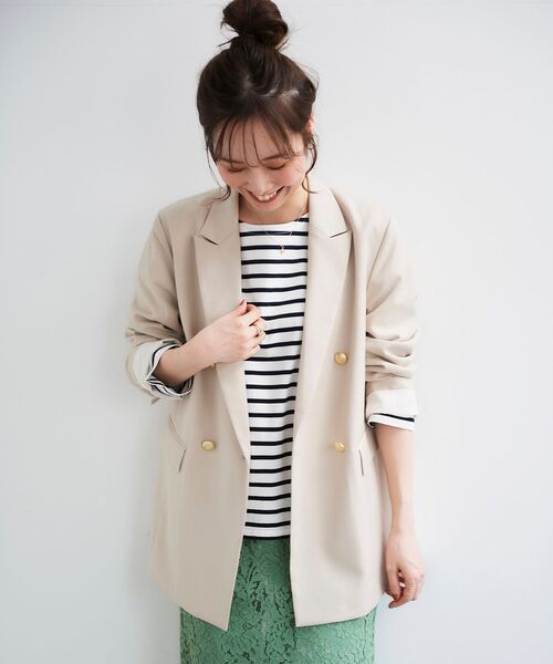 le.coeur blanc(ルクールブラン)の「ピークドカラーダブルブレストジャケット(テーラードジャケット・レディース・グレイッシュベージュ/ネイビー・38)」の17枚目の写真