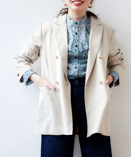 le.coeur blanc(ルクールブラン)の「ピークドカラーダブルブレストジャケット(テーラードジャケット・レディース・グレイッシュベージュ/ネイビー・38)」の20枚目の写真